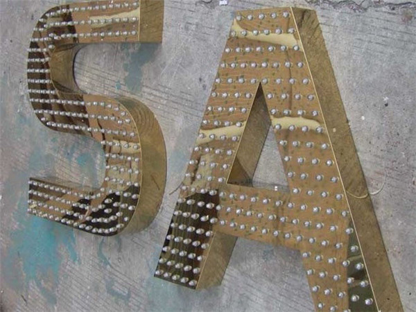 白钢平板外漏点 600起